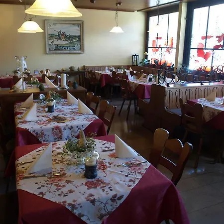 Roessle Hotel 2*